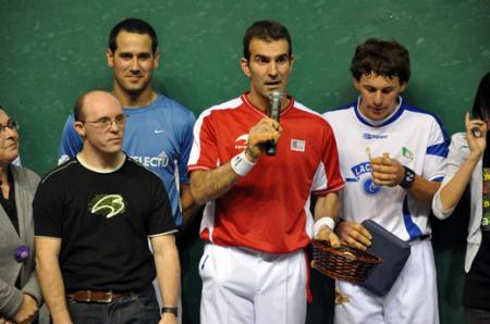 Fernando Goñi dando las gracias